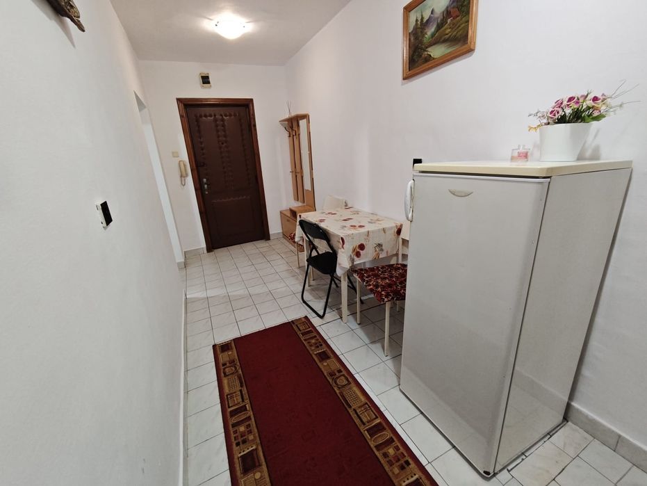 Dau in chirie garsoniera