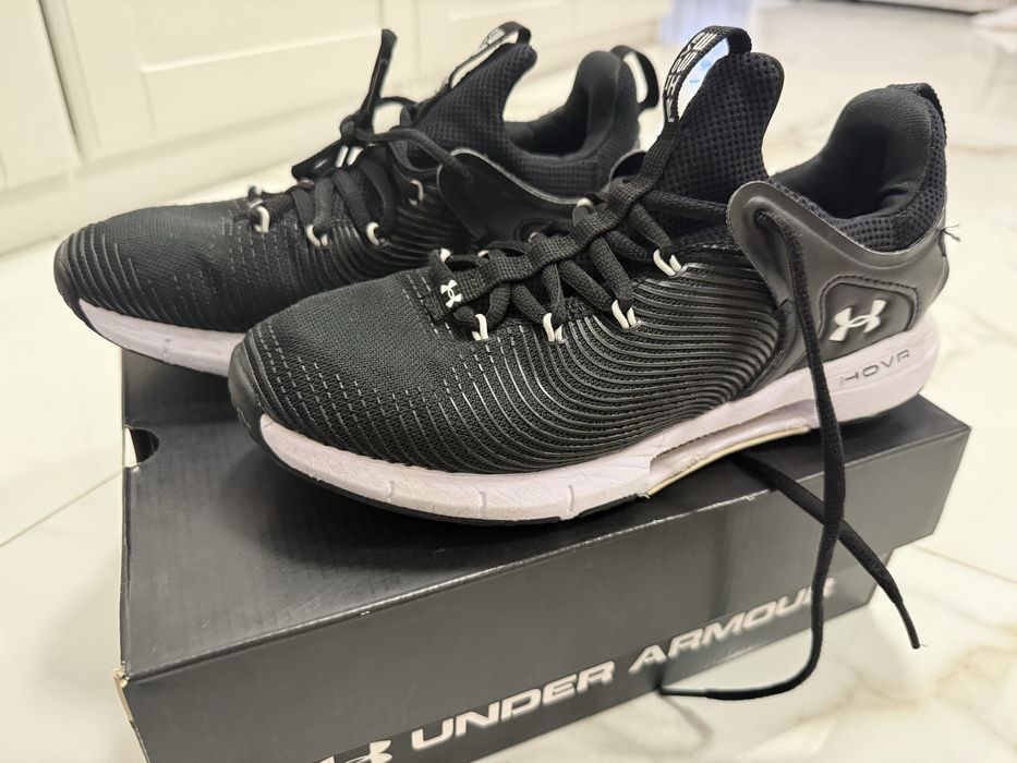 Маратонки 38,5 нр.