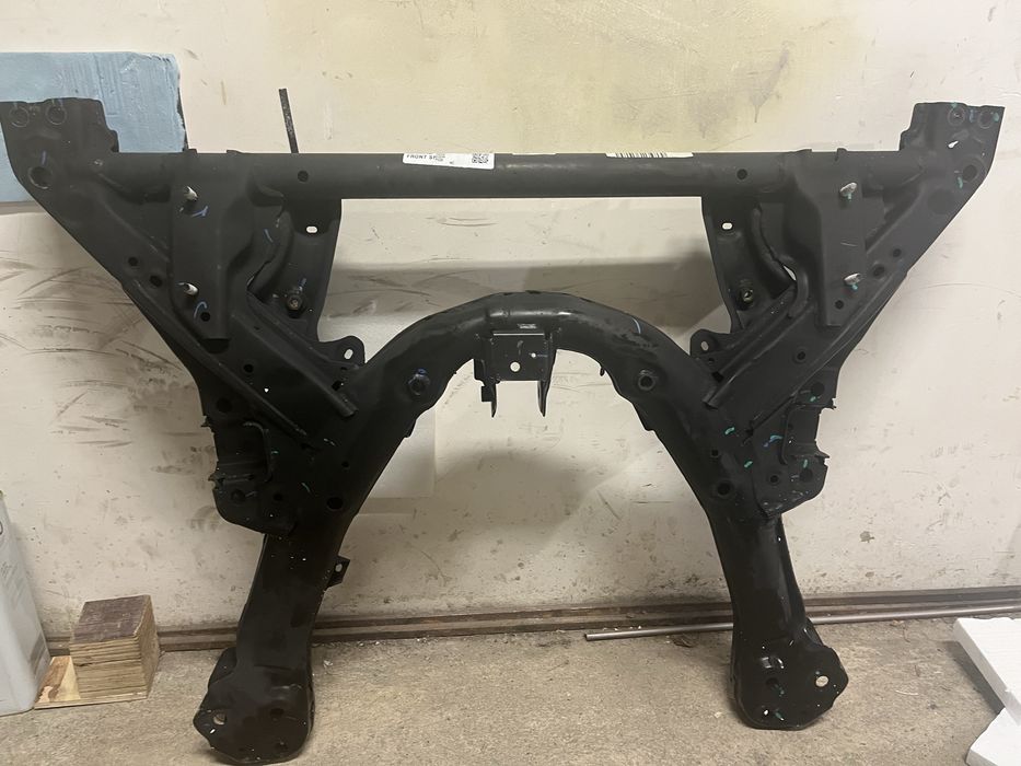 Тесла 3/Y преден мост