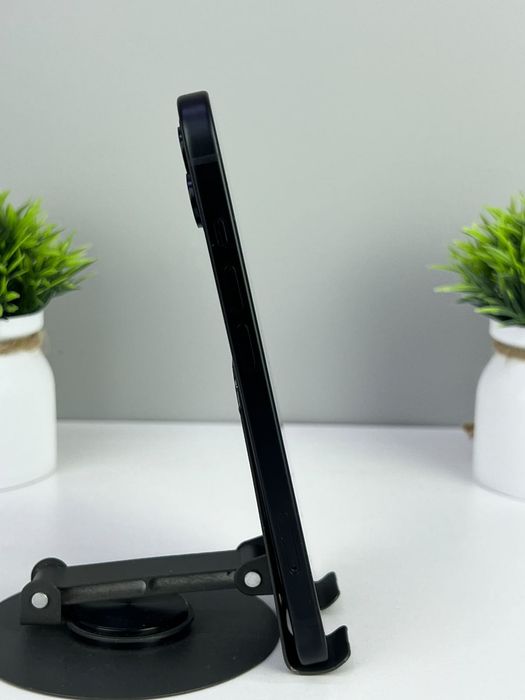 Телефон Apple iPhone 15 256GB