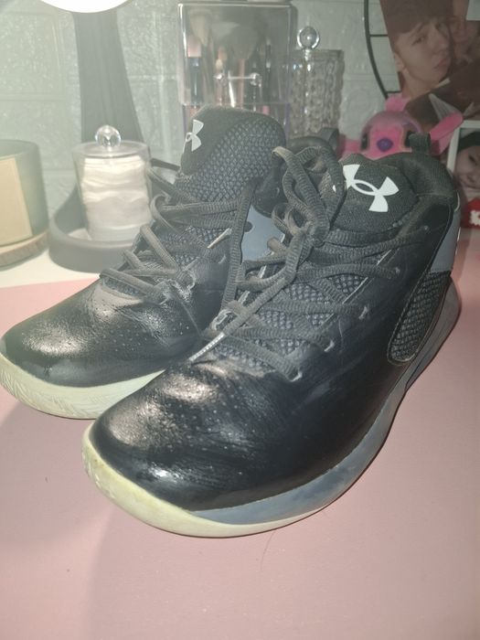 Under Armour обувки