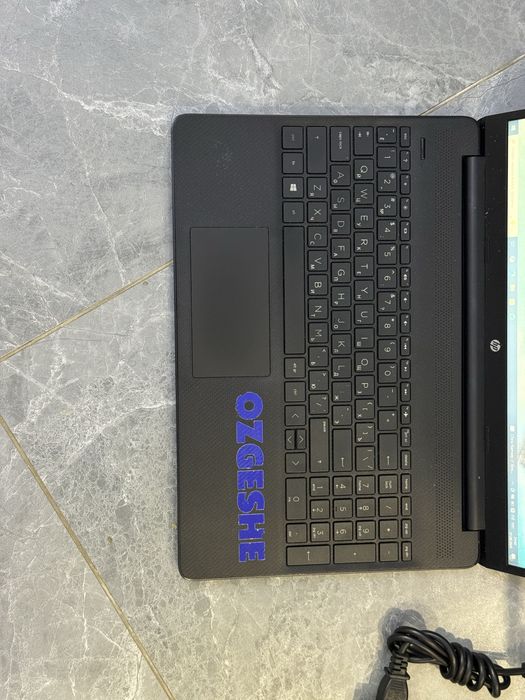 Офисный ноутбук HP