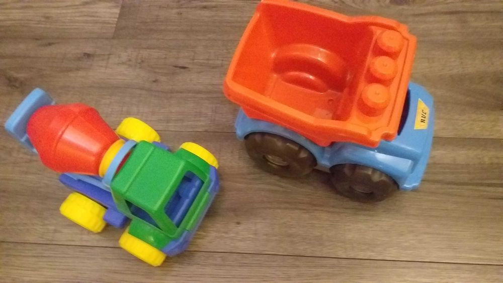 Детски големи коли, джипове Маклуин, селскостопански машини-10-15лв.