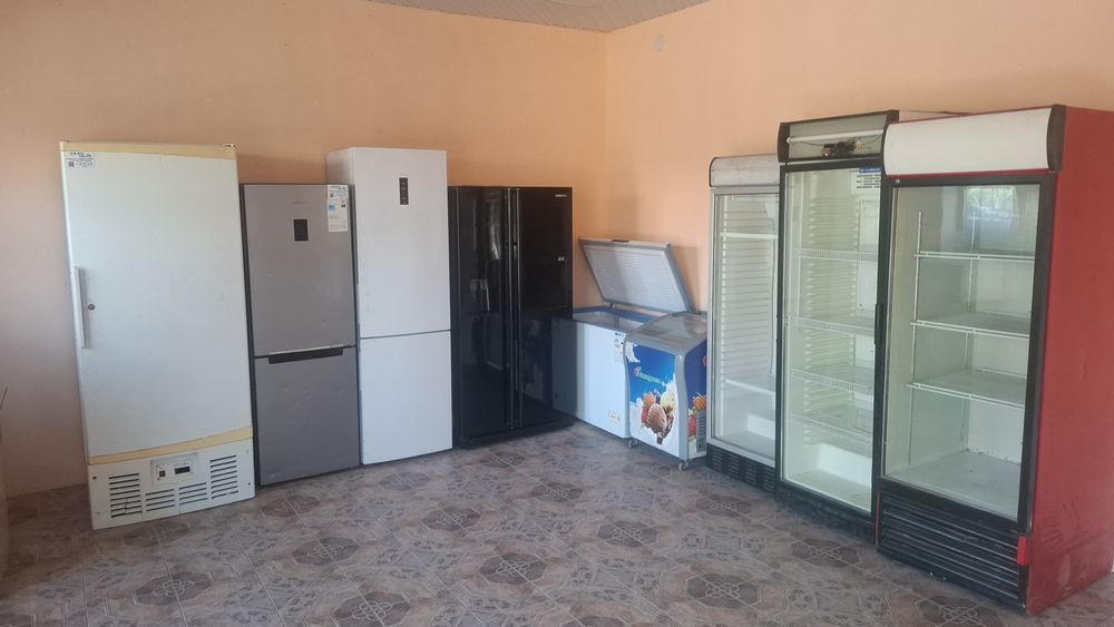 Витринный холодильник