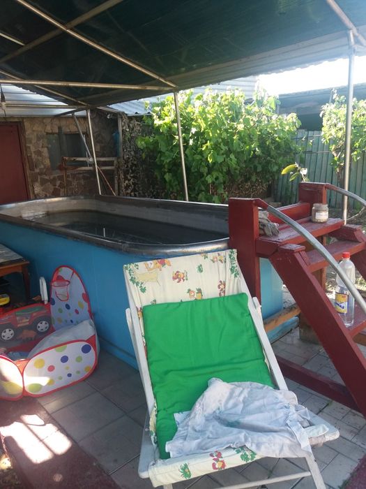 Продам двух этажный дом