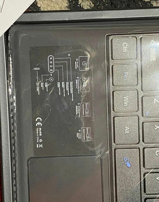 Tastatura pentru leptop Bluetooth noua in cutie nefolosita exact ca in