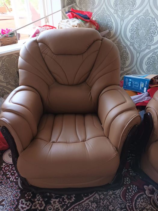 Кожаный комплект мебель