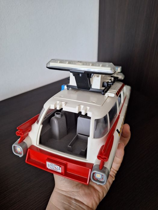 Playmobil vehicule Ghostbusters cu lumini și sunete.