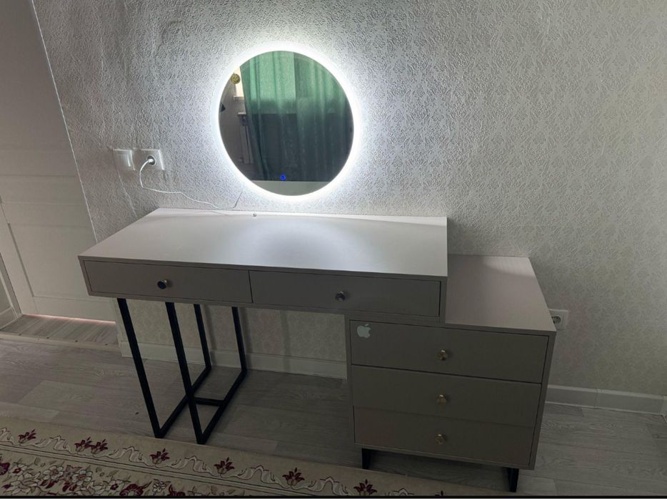 Продам шкаф набор отличном состоянии.