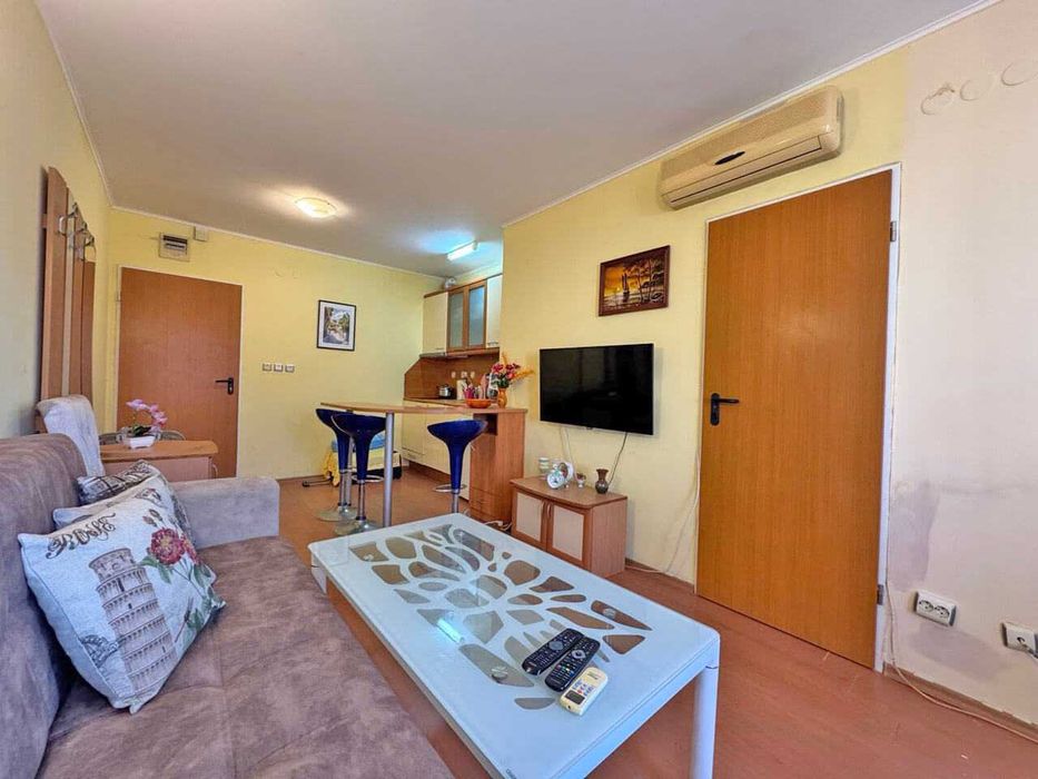 Продава се Двустаен апартамент в к.к. Слънчев бряг - 46 кв.м за 1229 €/кв.м - Снимка #1