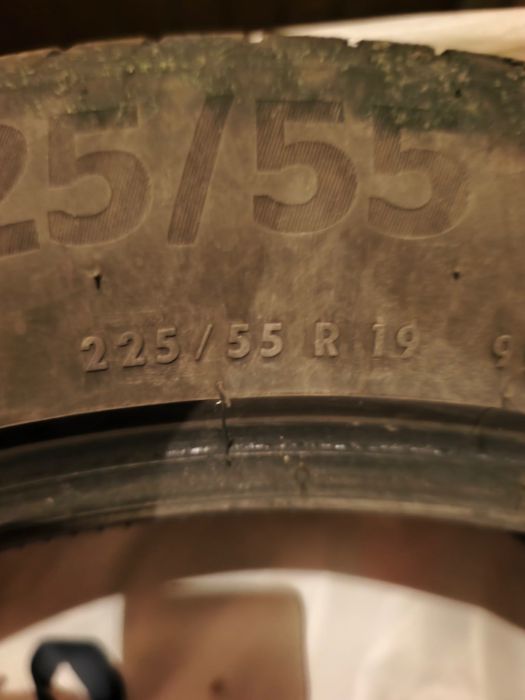 Летни гуми 225/55/R19 Continental