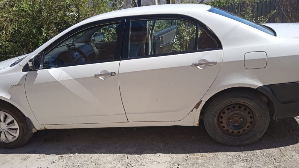 Машина тез арада сатылады.2013