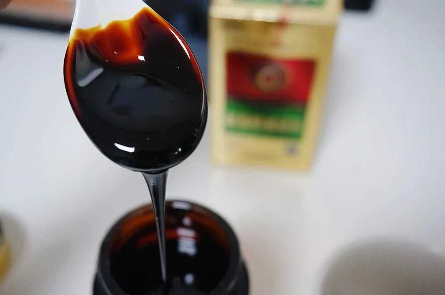 Ceai pur corean cu ginseng roșu și miere