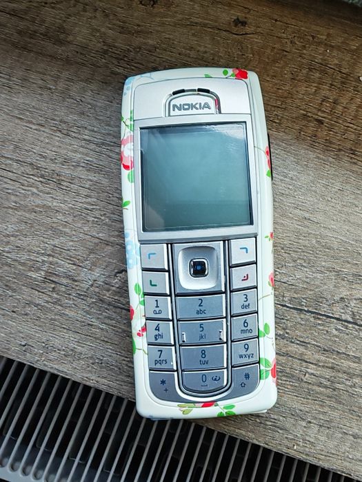 Vând Nokia 6230I