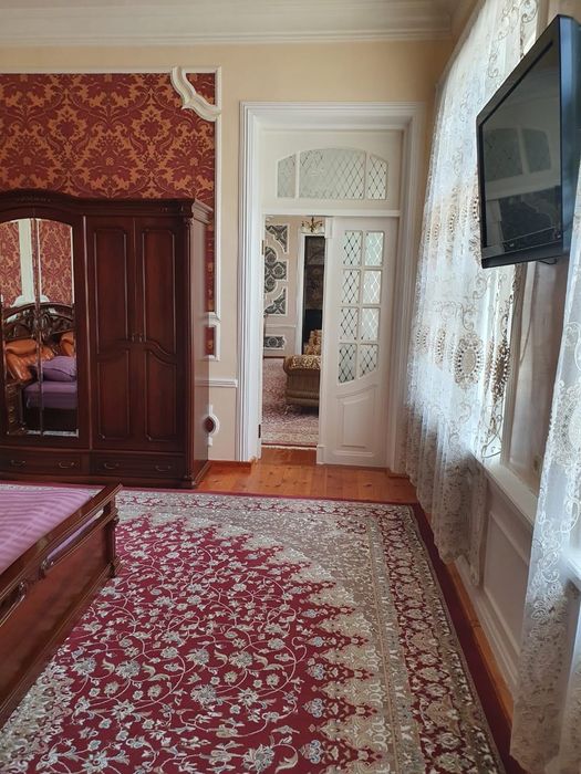 Дом с красивым участком Озод Шарк. больница, пивзавод