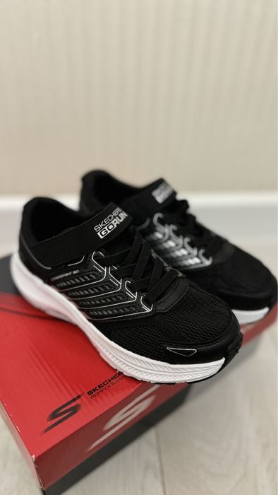 Кроссовки skechers