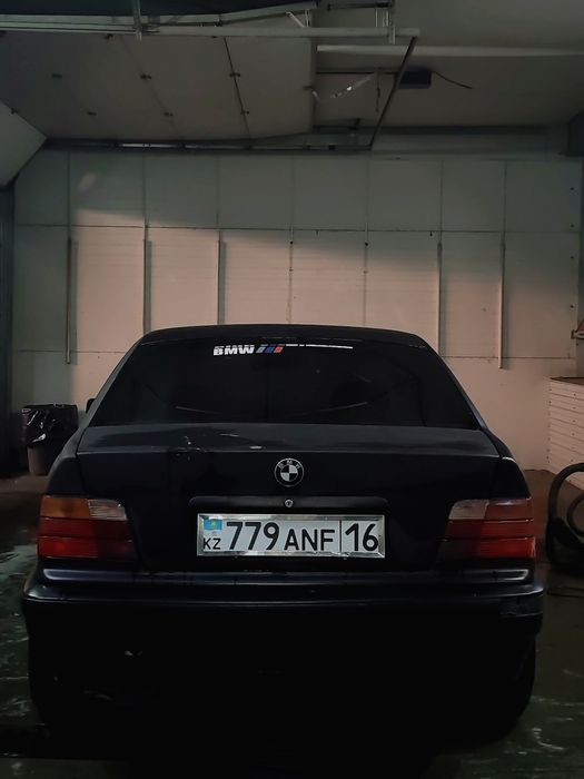 Разбор БМВ е36 1992 года