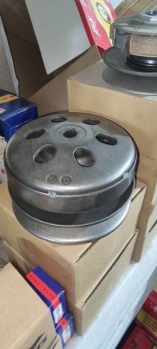 Продаётся ценробежное муфта сцепление для скутера 150сс