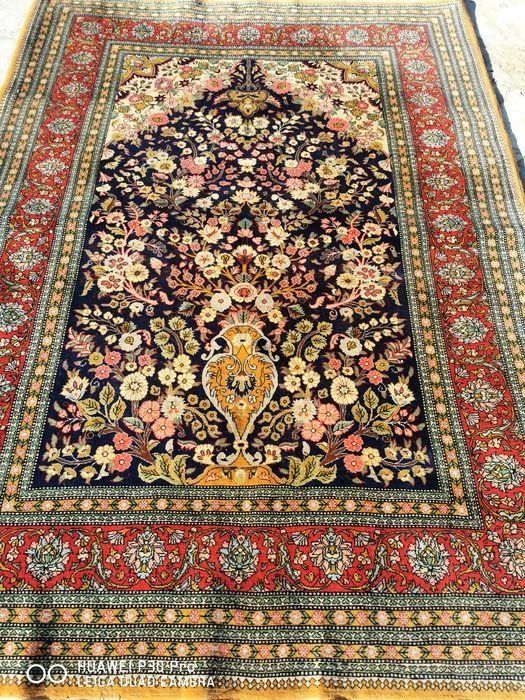 Ръчно Тъкан Оригинален Персийски Килим