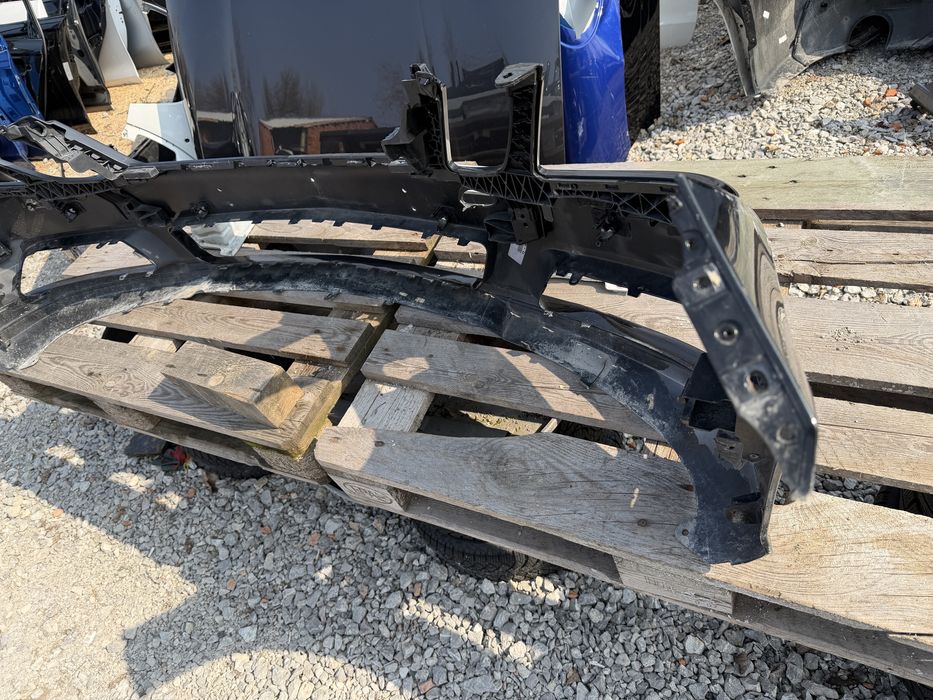 Броня Mercedes E Class 2009 год.-