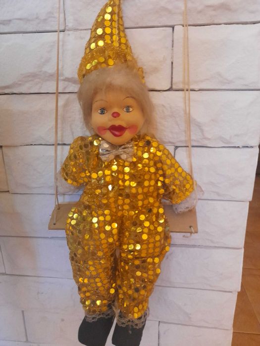 Декоративна кукла със стойка и палячо