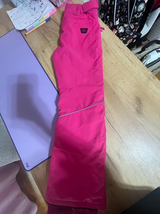 Vând echipament schi fete 140