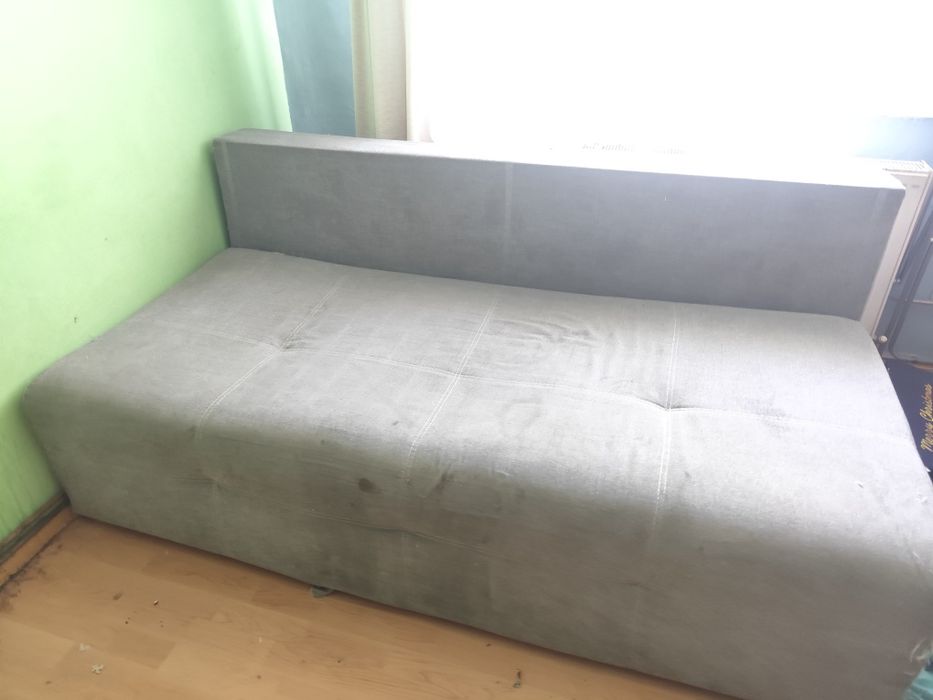 Vând canapea extensibila