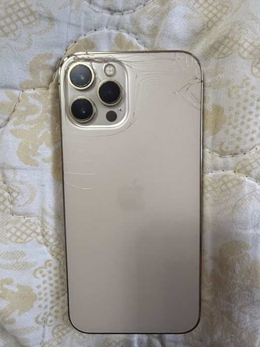 Продам айфон 12 promax