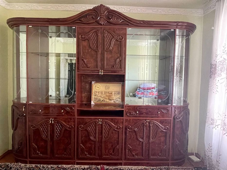 Мехмонхона учун стенка