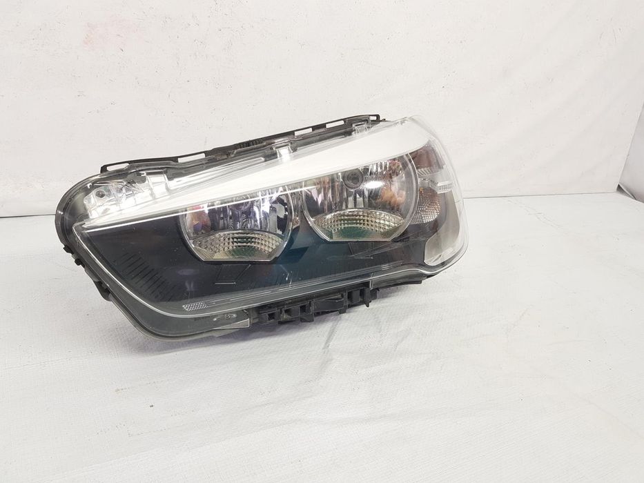 Far stanga halogen BMW X1 F48 dupa 2015