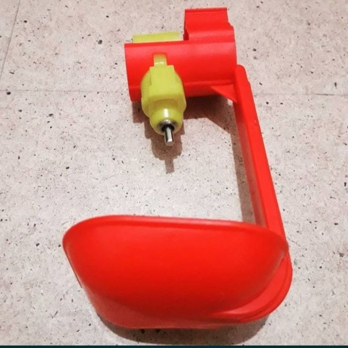 Поилка сатылады.