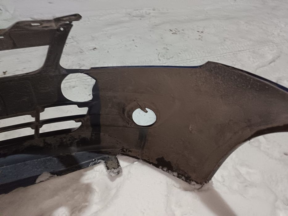 Продам синий бампер от лада гранты