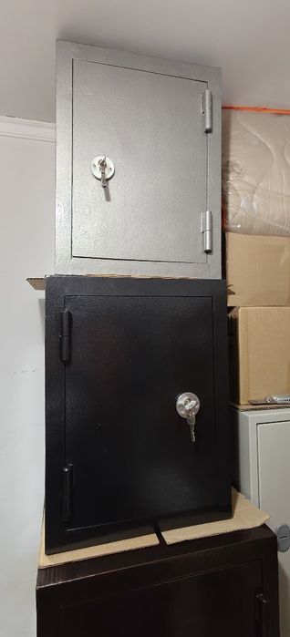 Продам новый металлический сейф!