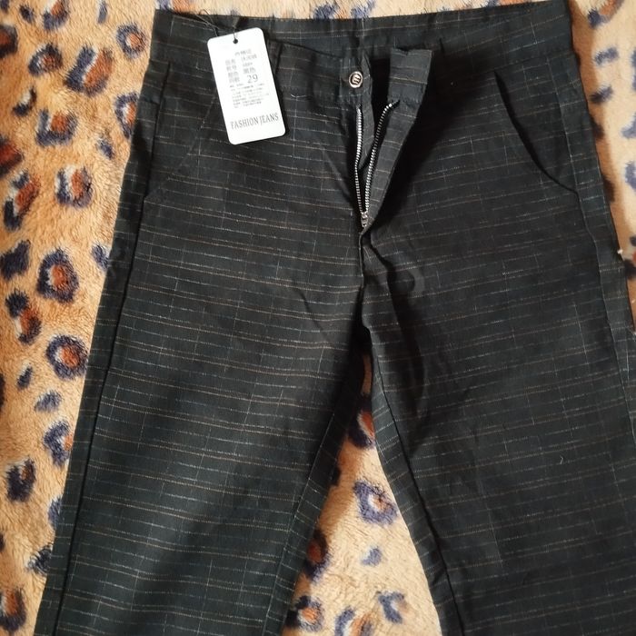 Продам джинсы на подростка