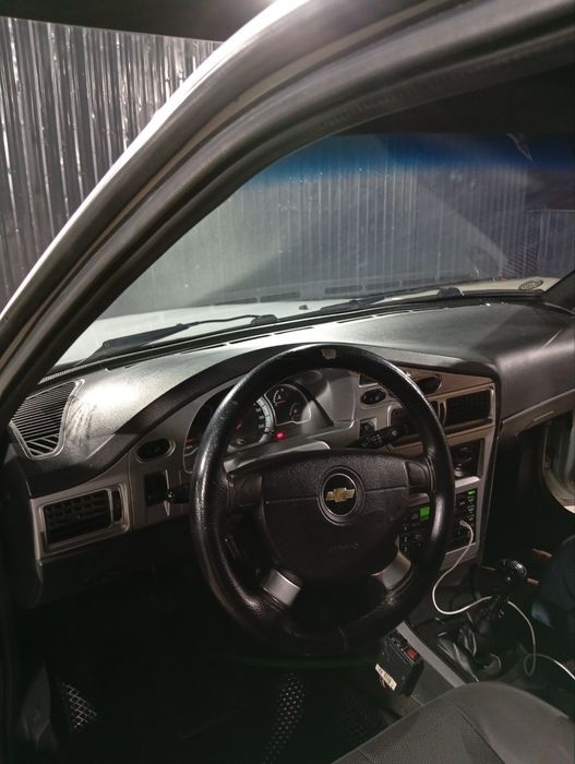 Srochna sotiladiNexia 2 1.6