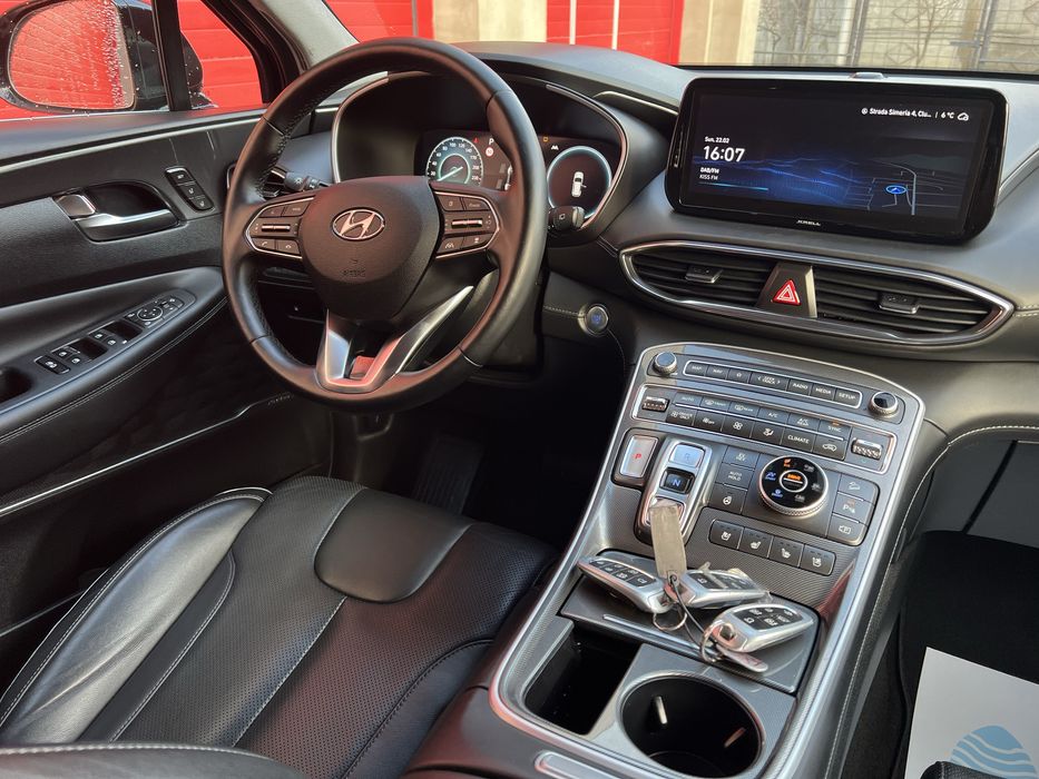 Hyundai Santa Fe 4WD 1.6 plug in hibrid 7 locuri head up ventilatie