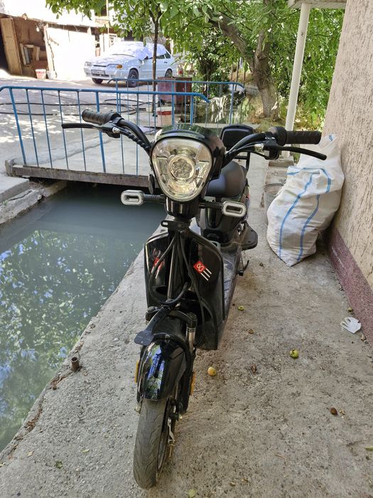 Ск8 600 ватт электроскутер