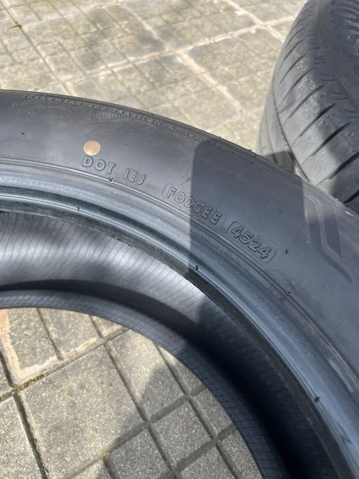 Bridgestone Alenza 001, 235 55 19, DOT 4524
235/55/19 101V
DOT 4524