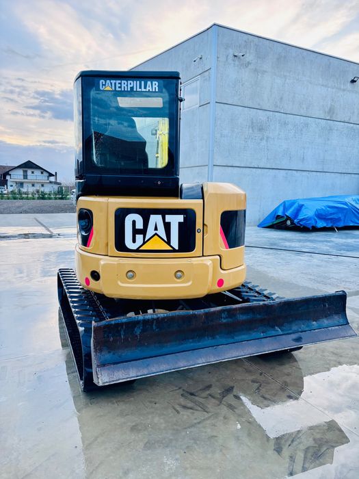 Mini Excavator caterpillar