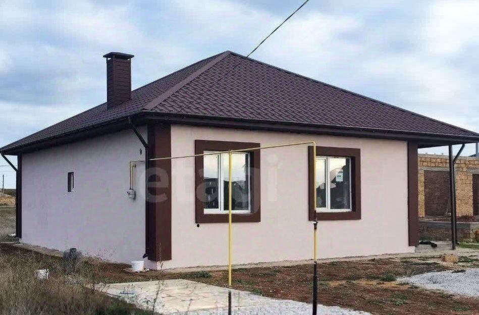 Дом квартира 120 кв.м. 4-комната. участок 7,5 соток, в центре Коянди.