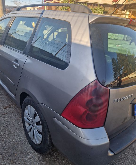 Vând mașină Peugeot 307 SW