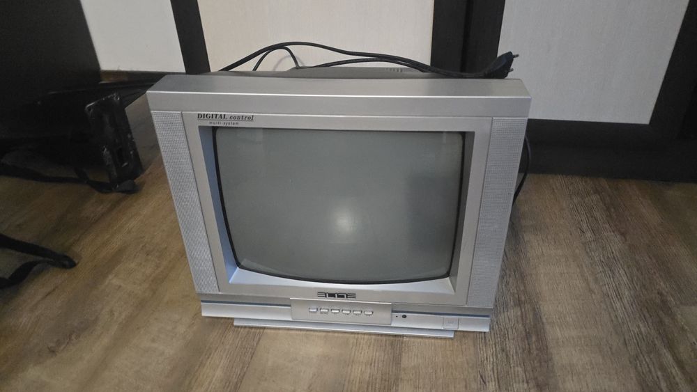 Продавам няколко телевизора Panasonic