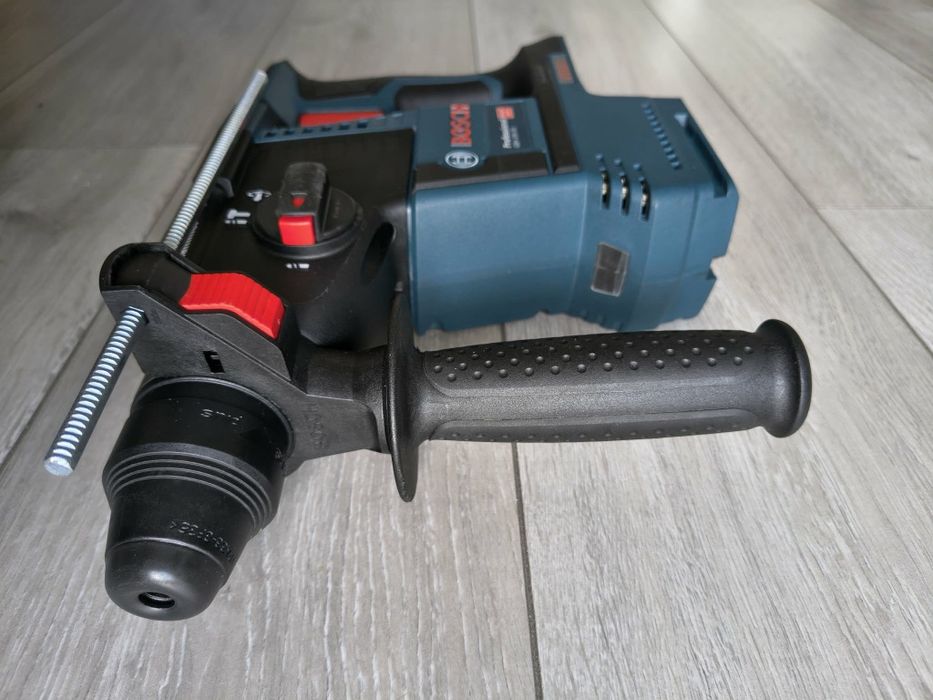 Scule profesionale Bosch 18V