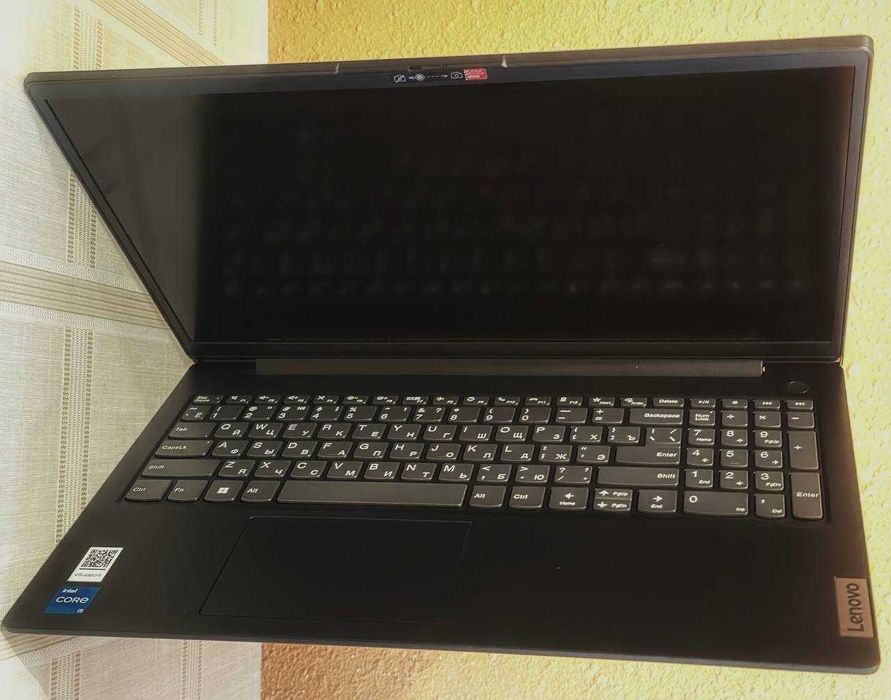 LENOVO V15 ( i5 -12500H).Офисный ноутбук. Новый. С гарантийным талоном