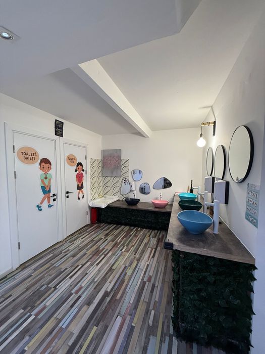 Afacere Restaurant si Loc de Joaca