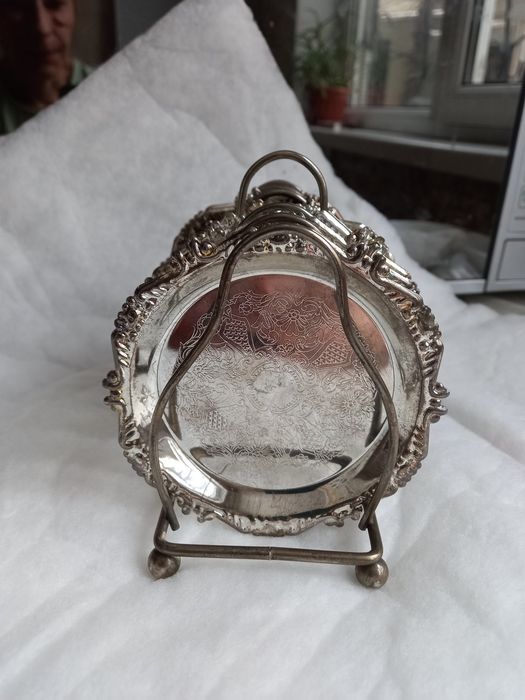 Продам мельхиоровые блюда