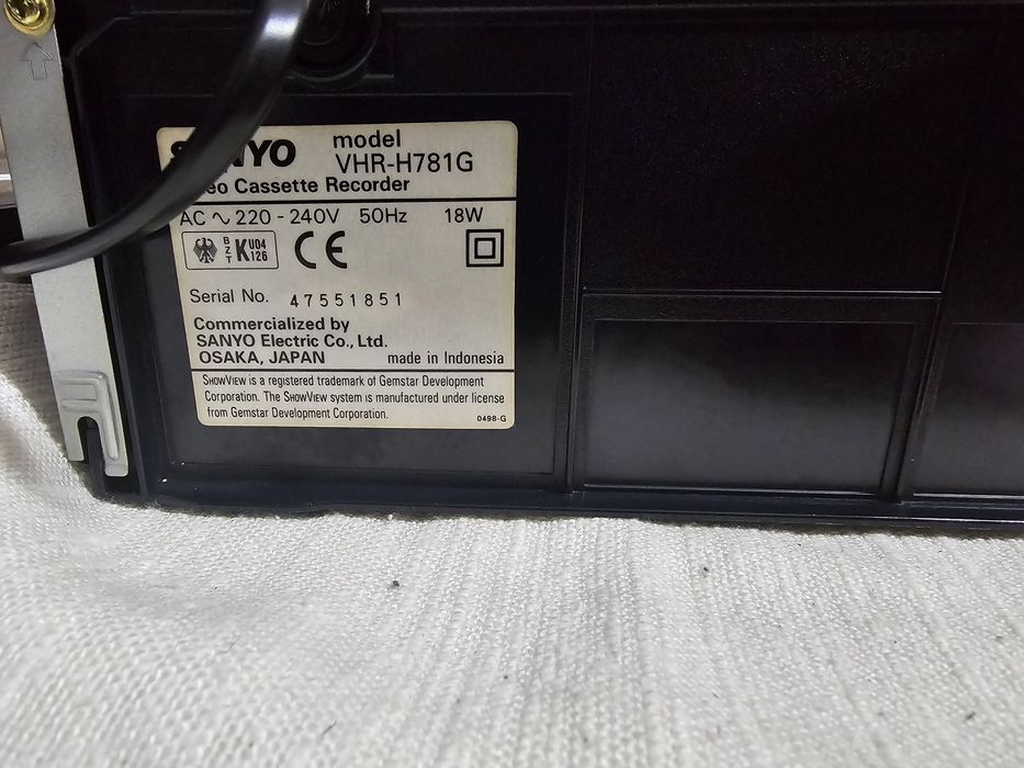 Vând videorecorder Grundig GV9000 SV