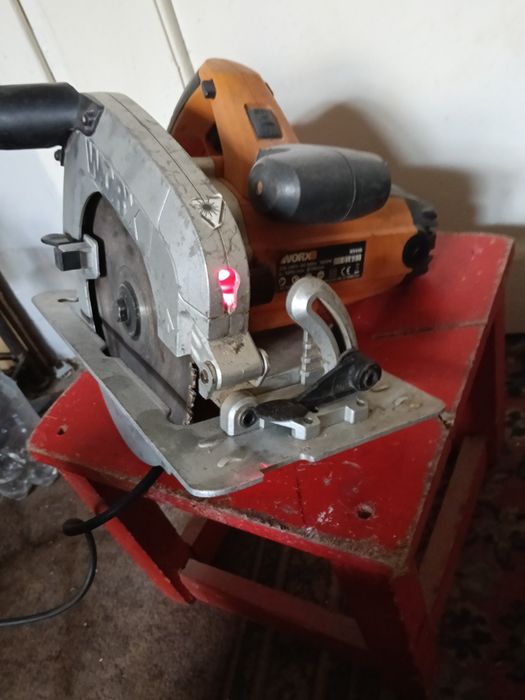 Circular lemn worx de 1600 w