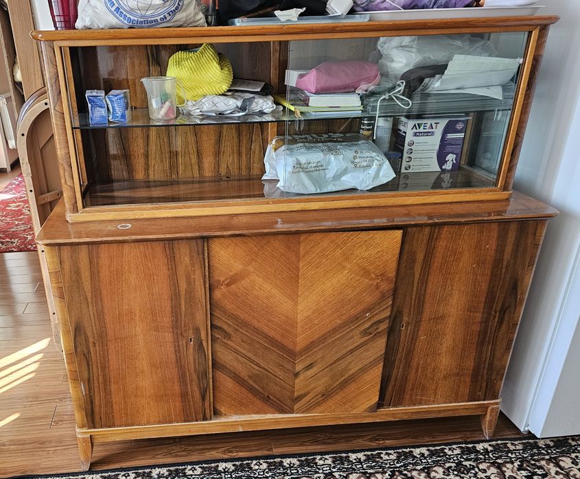 Витрина книжный шкаф сервант буфет