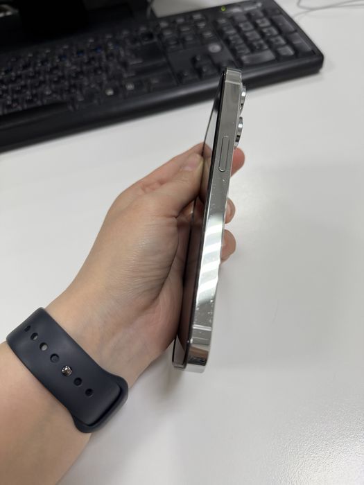 Продам iPhone 14pro в отличном состоянии